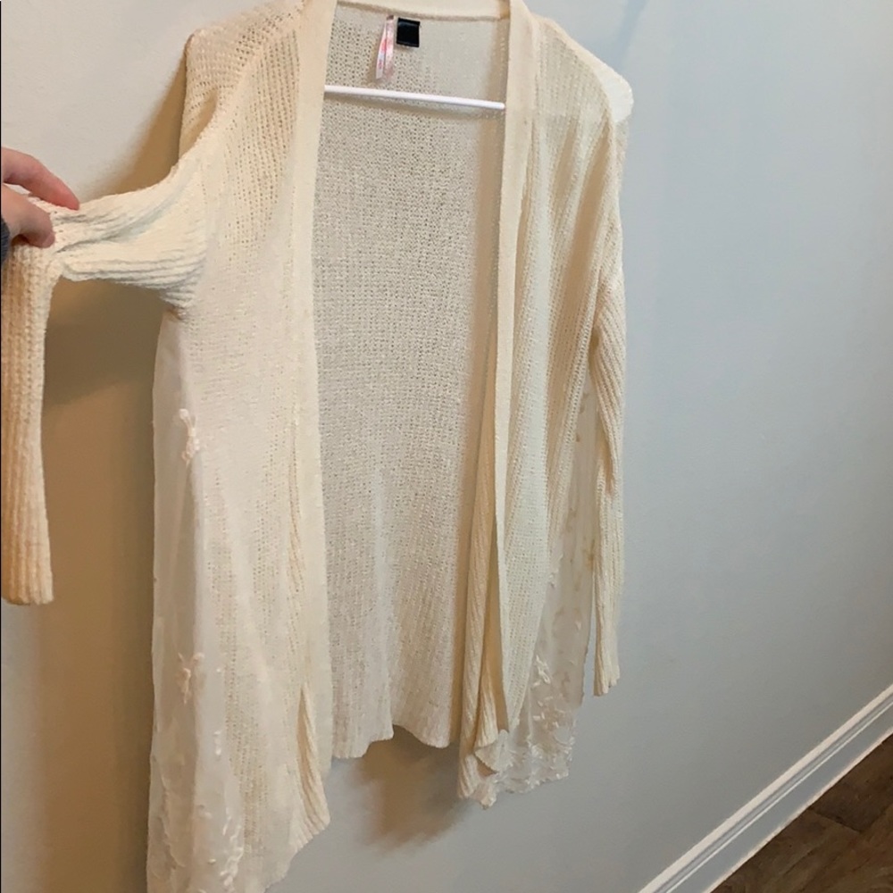 Cardigan - Picture 2 of 3